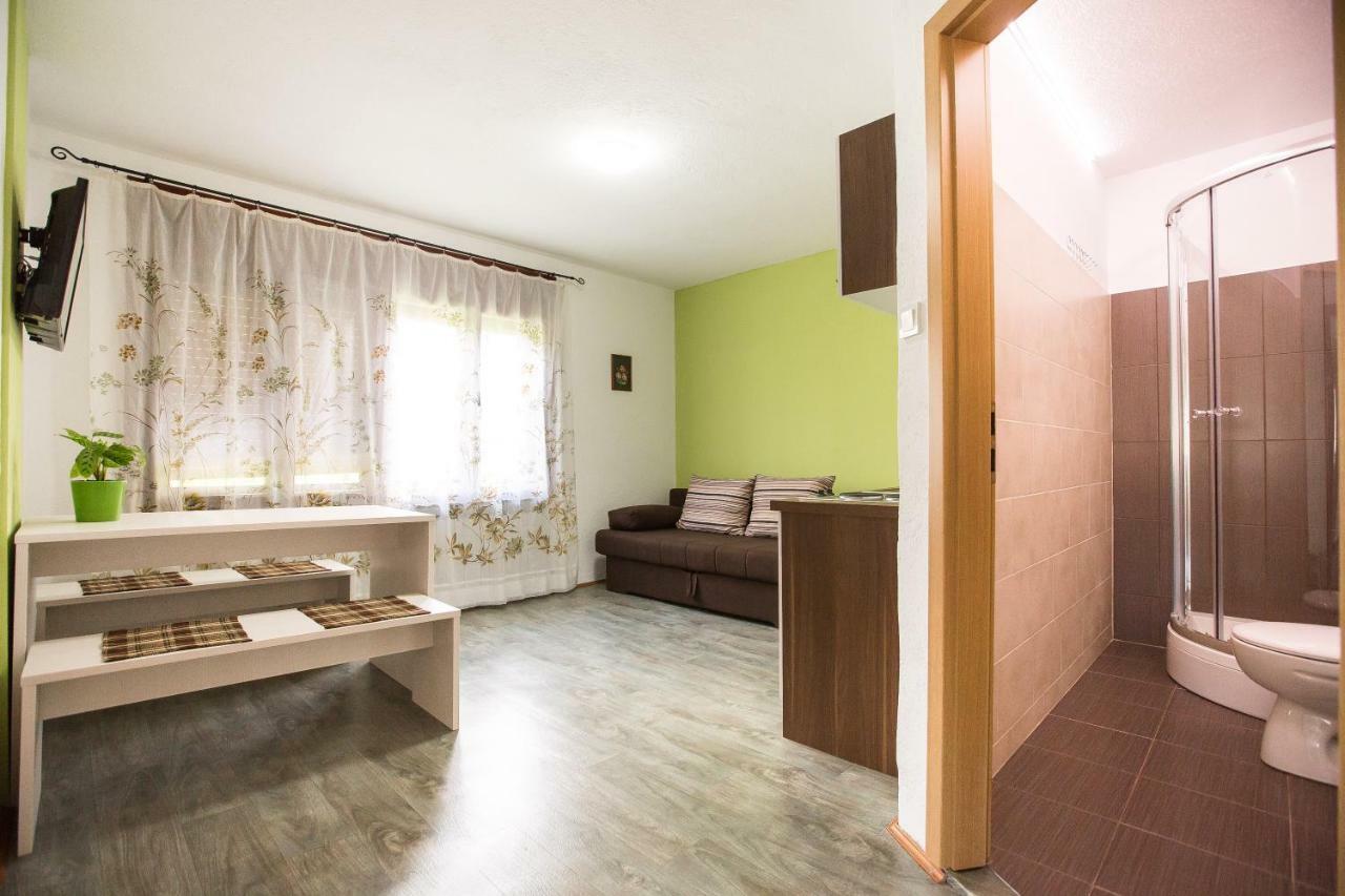 Asgard Guesthouse Josipdol Luaran gambar